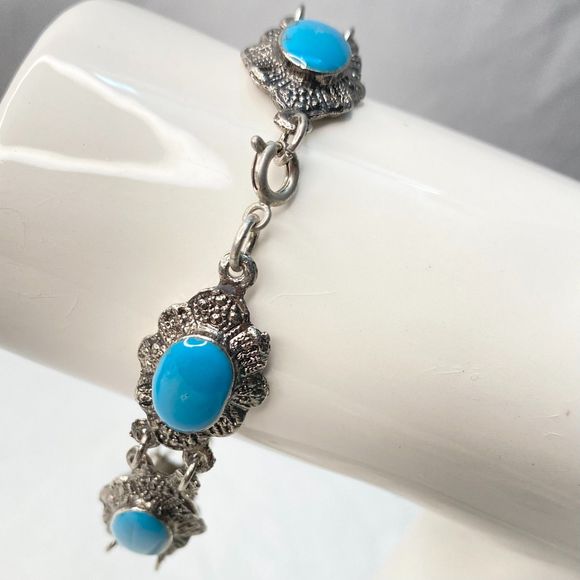 Concha Link Bracelet Blue Enamel Silver Tone Burnished Metal Spring Clasp - Picture 4 of 9